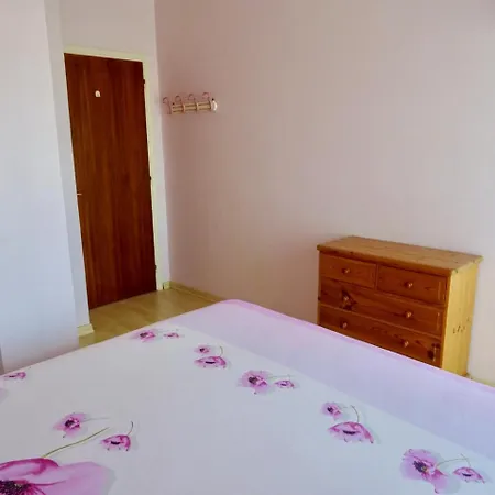 아파트 Camilla 라르나카