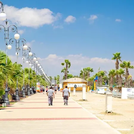 Camilla Larnaca